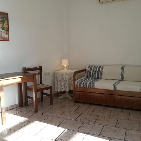 Kalypso Apartment Antiparos